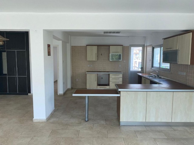 Kyrenia Centre Unfurnished 3+1 flat for rent