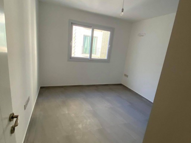 KYRENIA CENTRE 3+1 FLAT FOR RENT