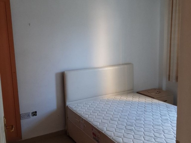 3+1 Wohnung Zum Verkauf Im Zentrum Von Kyrenia!!! / 3+1 Apartment zum Verkauf im Zentrum von Kyrenia ** 