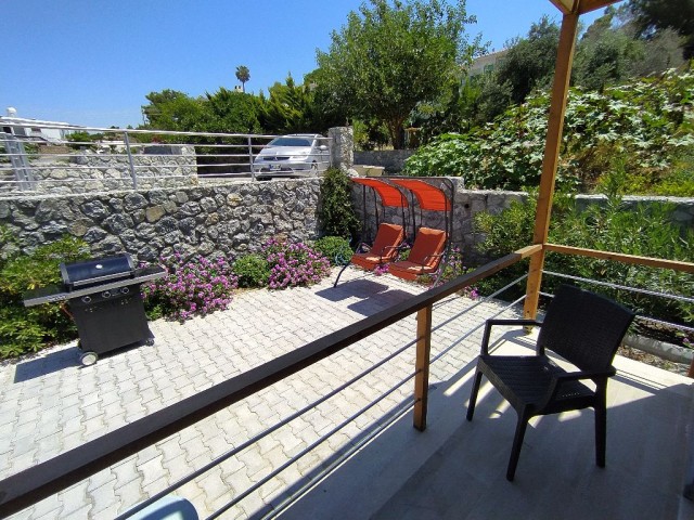 Kyrenia, Chatalköy, zu verkaufen 4+1 Llogara Haus mit privatem Pool, Garten +905428777144 ** 