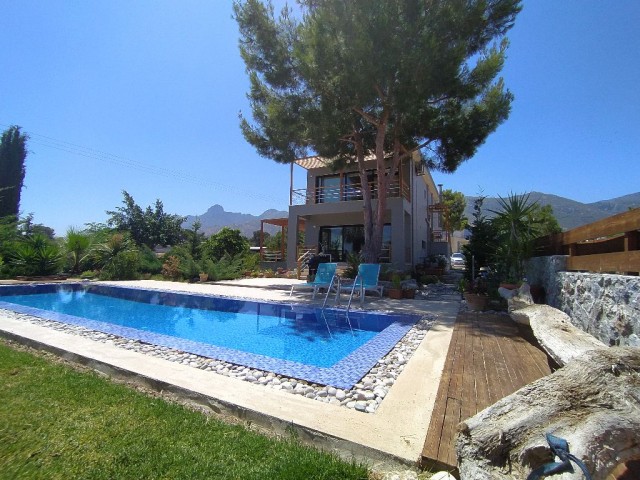 Zu verkaufen Villa mit Pool in Kyrenia, Catalkoy, Lu 2+1 +905428777144 Llogarapp Turkce, English, Rus ** 