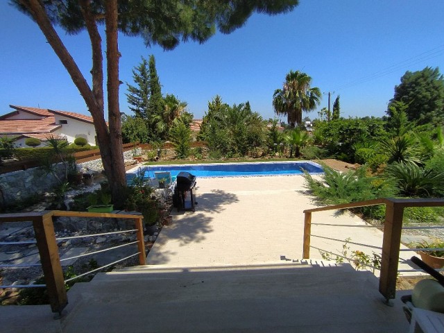 Zu verkaufen Villa mit Pool in Kyrenia, Catalkoy, Lu 2+1 +905428777144 Llogarapp Turkce, English, Rus ** 