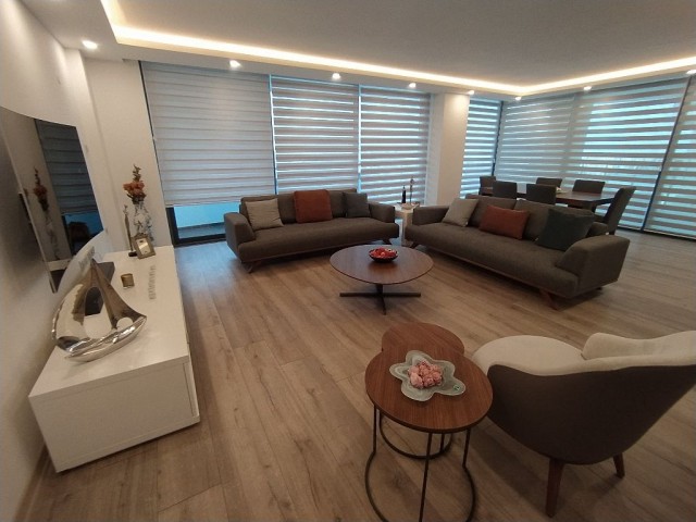 Kyrenia central, ultra luxury 3+1 apartment for rent +90542877144 English Turkish Russian ** 