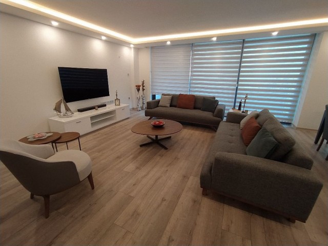 Kyrenia central, ultra luxury 3+1 apartment for rent +90542877144 English Turkish Russian ** 