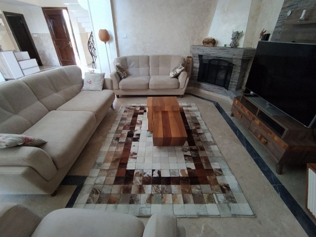 Lapta, lux 4+1 satilik villa, ozel havuzlu, denize 400m +905428777144 Engl, Tur, Rus