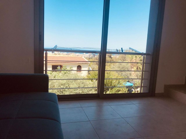 3 ZIMMER 2 WOHNZIMMER DOPPELVILLA ZUR MIETE MIT VOLLEM MEERBLICK IN KYRENIA CIKLOS... ** 