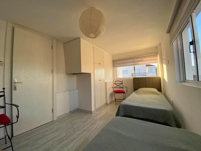 Komplett eingerichteter 2-Zimmer-Duplex-Bungalow zur kurzfristigen Miete in der Nähe des Sandstrandes des Kaya Palazzo Hotels, Llogara 05428885177 ** 