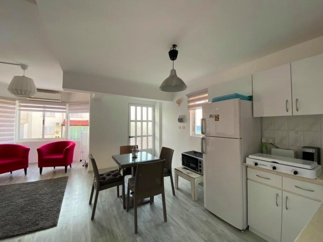 Komplett eingerichteter 2-Zimmer-Duplex-Bungalow zur kurzfristigen Miete in der Nähe des Sandstrandes des Kaya Palazzo Hotels, Llogara 05428885177 ** 