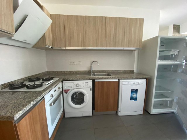 GİRNE LAVAŞ ARKASI ÇOK TEMİZ     2+1    DAİRE