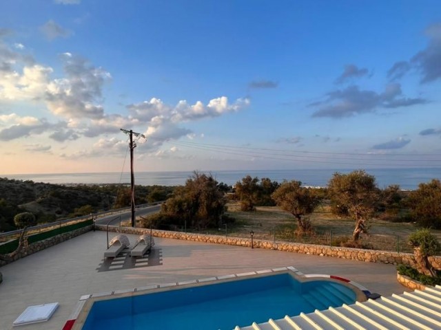 A QUIET AND PEACEFUL HOUSE WITH A MAGNIFICENT SEA AND MOUNTAIN VIEW IN THE KARAAGAC AREA CAN BE YOURS. . . 