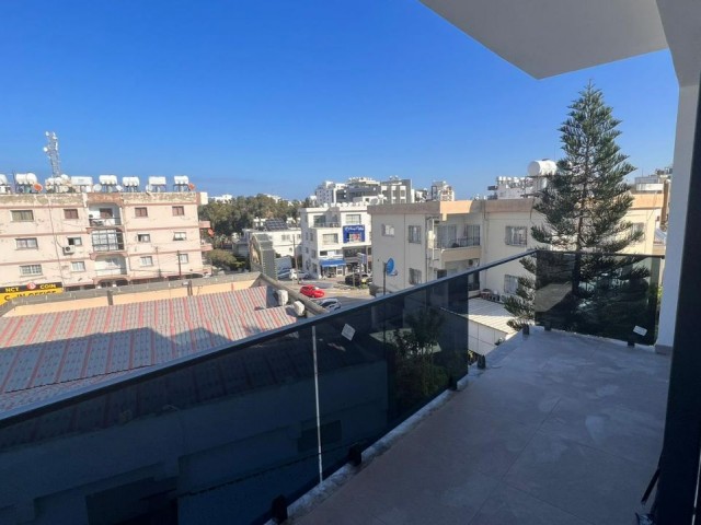 3+1 WOHNUNGEN MIT MEERBLICK IM ZENTRUM VON KYRENIA!!