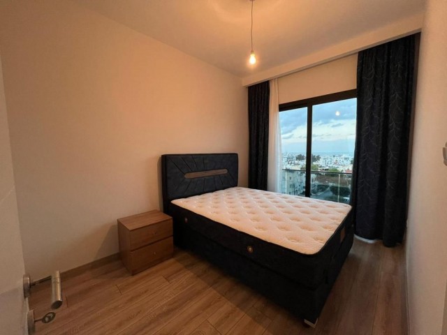 GIRNE MERKEZDE LÜKS 2+1 DAİRE 