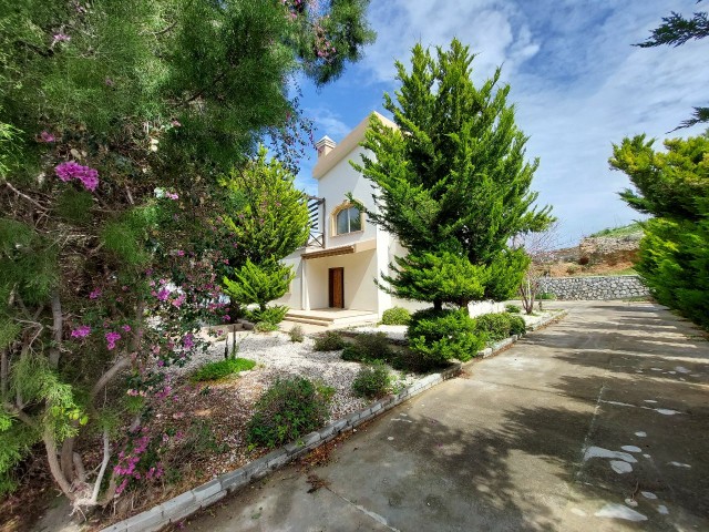 Arabkoy, for sale 3+1 villa with sea and mountain views +905428777144 English, Turkish, Русский