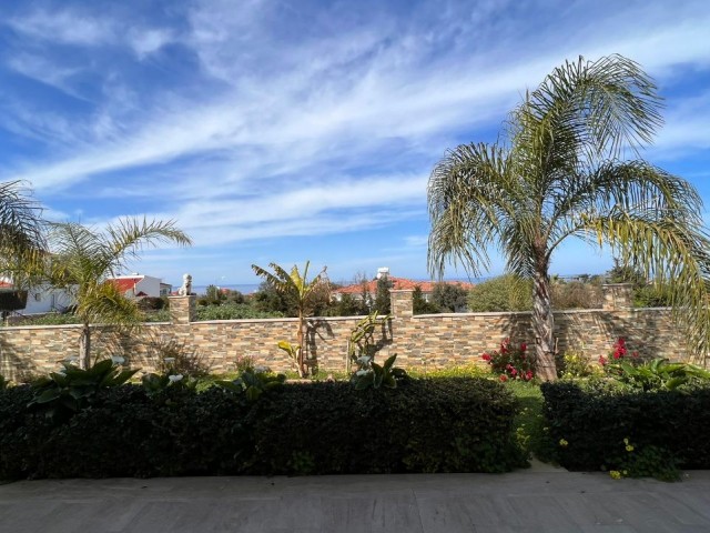 Villa zu verkaufen in Catalkoy mit unverbaubarem Meerblick!