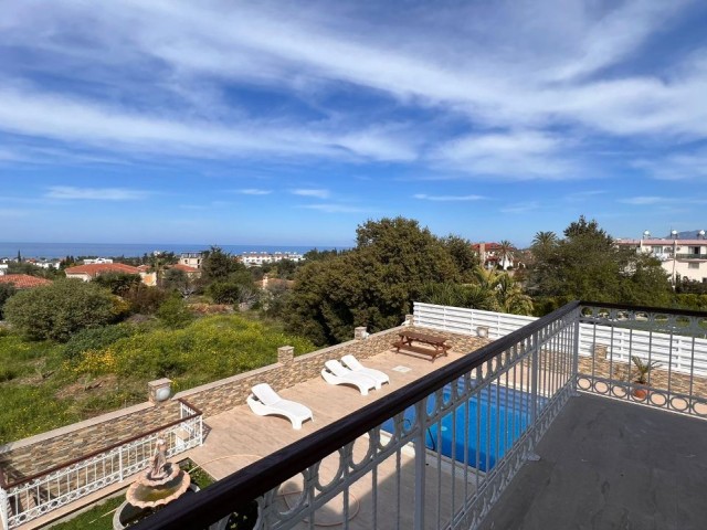 Villa zu verkaufen in Catalkoy mit unverbaubarem Meerblick!