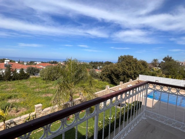 Villa zu verkaufen in Catalkoy mit unverbaubarem Meerblick!