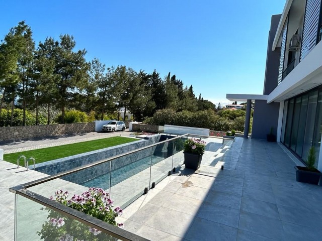 VILLA FOR SALE IN CIGLOS WITH A GREAT VIEW AND LOCATION WITH 1500M2 AREA!!