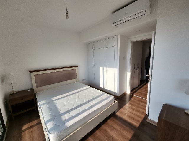 3+1 möbliertes 2-stöckiges Penthouse zur Miete im Zentrum von Kyrenia +905428777144 Englisch, Türkisch, Russisch