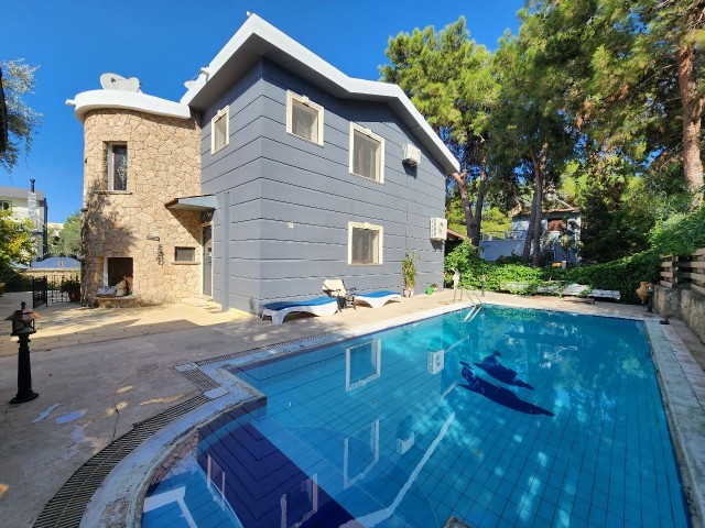 Yukarı Girne, satilik 3+1 lux villa +905438777144 Русский, English,  Türkçe 