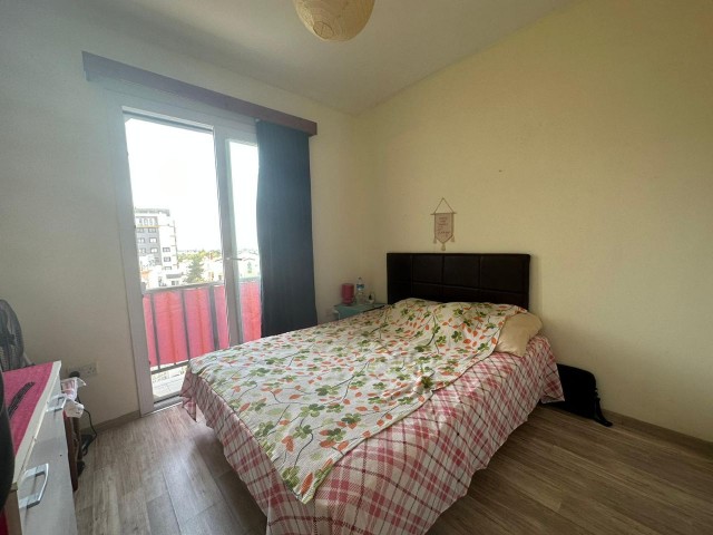 GİRNE MRKEZDE SATILIK 1+1 DAİRE