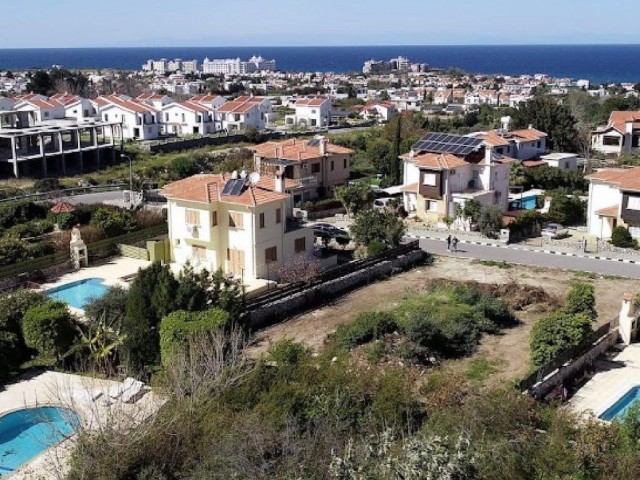 748.83 m2 land for sale Русский, Turkish, English