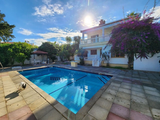 Bellapais, Turkish made 3+2 villa for sale +905428777144