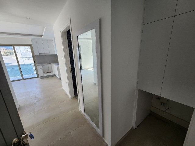 Alsancak, satilik 63m2 1+1 daireler +905428777144 English,  Türkçe,  Русский 