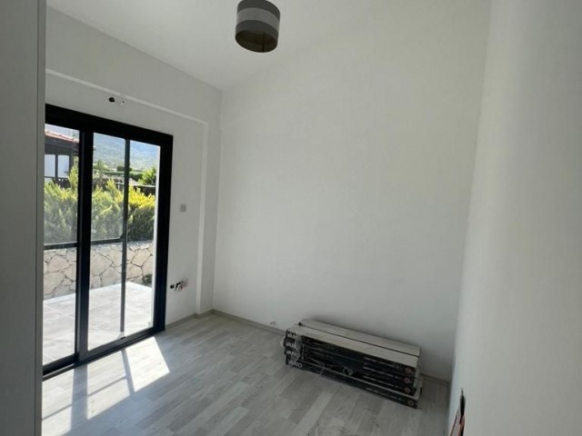 FULLY RENOVATED 3 BEDROOM WATERFRONT VILLA FOR SALE IN KYRENIA BAHCELI !