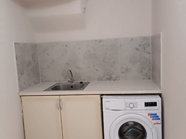 3+1 flat for rent in the center of Kyrenia, Barış park +905428777144 Русский, English, Turkish