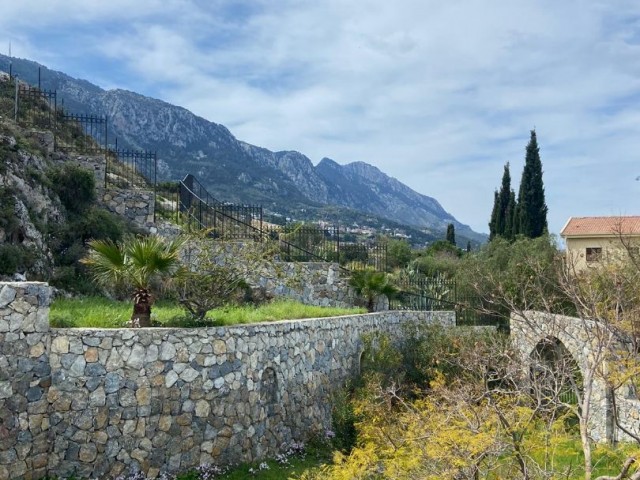 7+5 Villa mit Meer- und Bergblick!