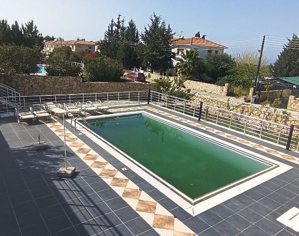 Unfurnished Villa for Rent Behind Hasan Uzun Petrol in Alsancak!