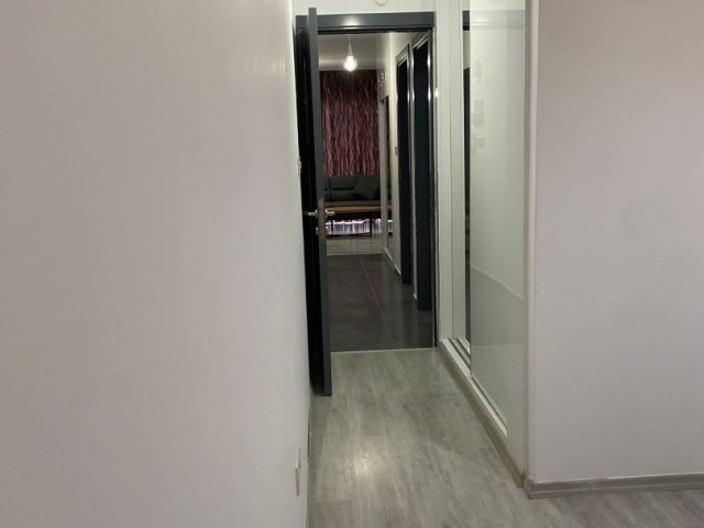 2+1 flat for daily rent within walking distance to everywhere +905428777144 Русский, Turkish, English