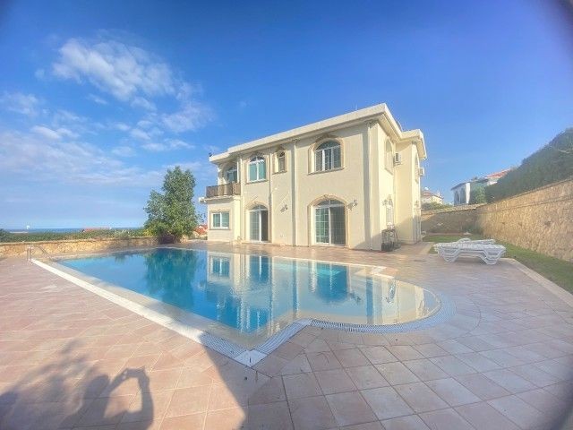 LUX VILLA PREPARED FOR YOUR SHORT TERM HOLIDAYS