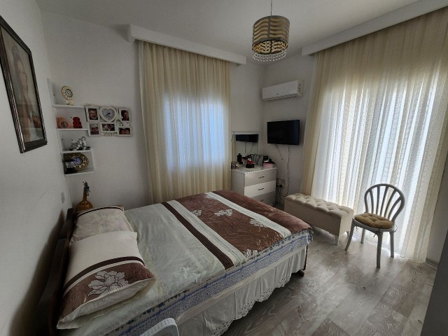 Catalkoy, täglich komplett möbliert, 4+1 Villa mit Pool +905428777144 Englisch, Türkisch, Russisch