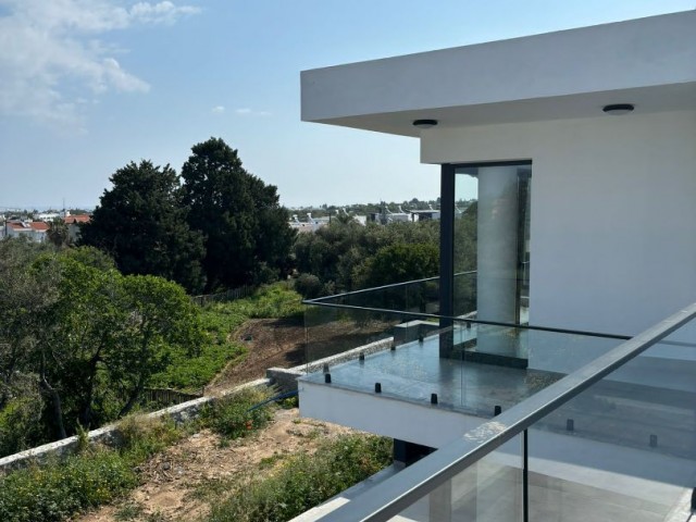 4+1 Luxusvilla zum Verkauf mit Meer- und Bergblick, bezugsfertig in +905428777144 Englisch, Türkisch, Russisch