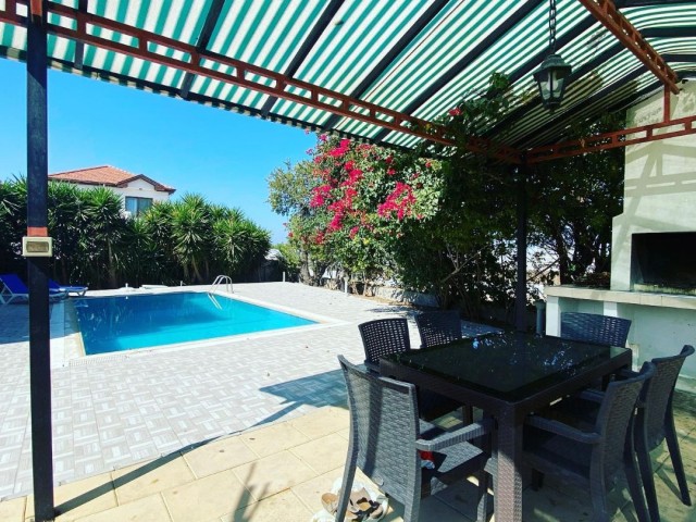 DAILY RENTAL VILLA IN ALSANCAK WITHIN WALKING DISTANCE TO CAMELOT BEACH