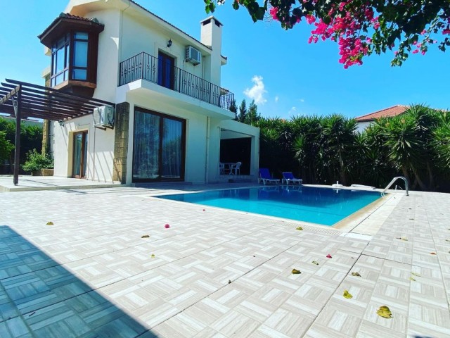 DAILY RENTAL VILLA IN ALSANCAK WITHIN WALKING DISTANCE TO CAMELOT BEACH