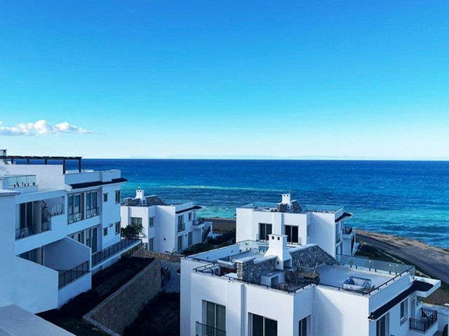 2 BEDROOM PENTHOUSE APARTMENT FOR SALE WITH SEA VIEW IN KYRENIA BAHCELI