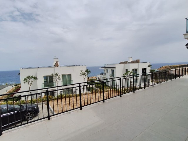 3 BEDROOM APARTMENT FOR SALE WITH SEA VIEW IN KYRENIA BAHCELI