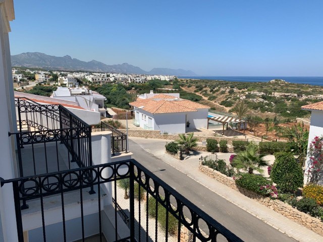 1 DUPLEX PENTHOUSE WITH SEA VIEW FOR SALE IN KYRENIA ESENTEPE!