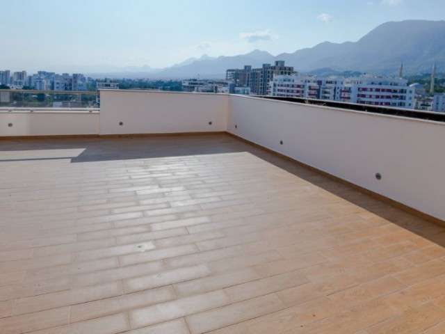 Kıbrıs Girne Merkezde Satılık 3+1 Duplex Penthouse