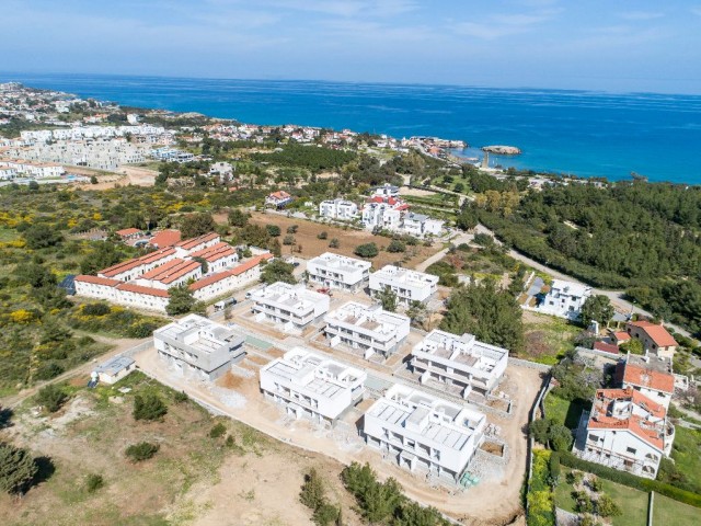 Kıbrıs Girne Alsancak'ta Site İçerisinde Lüks 2+1 Bahçeli Daire