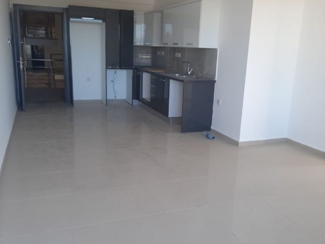 Spacious 2 + 1 apartment for sale in the center of Kyrenia ** 