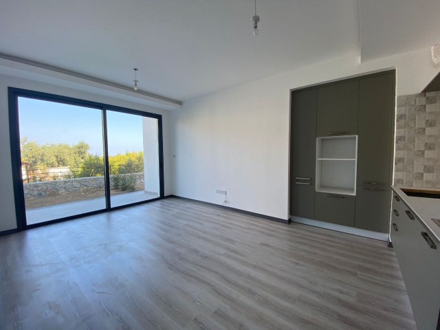 Sea and Mountain View Flat for Sale in Girne Ozanköy ** 