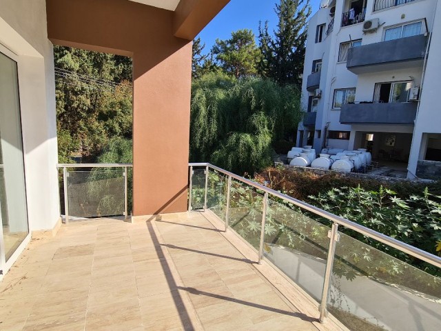 Villa zum Verkauf in Zypern Kyrenia Olivenhain ** 