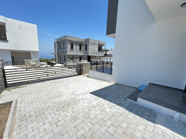 Kıbrıs Girne Karmi Müstakil Yüzme Havuzlu Ultra Lüks 3+1 Villalar