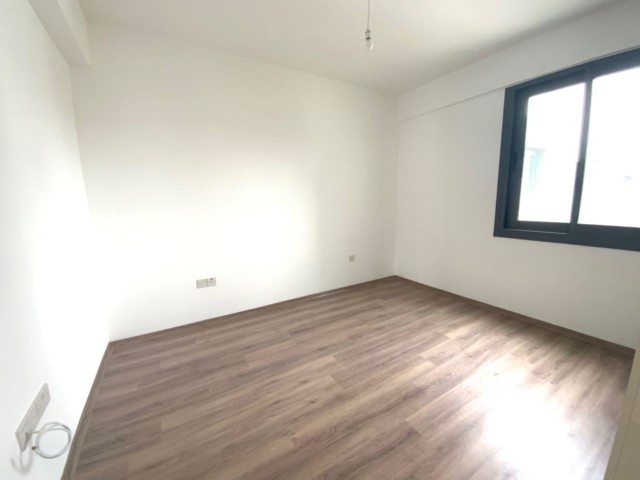 Zypern Kyrenia Zentrum 2 + 1 Wohnung Zu Verkaufen ** 