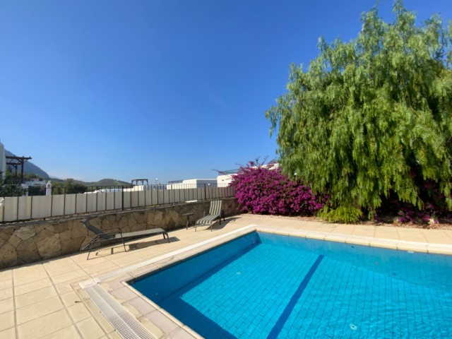 Кипр Кирения Карми 3 + 1 двухуровневая вилла с видом на море в аренду с бассейном ** 