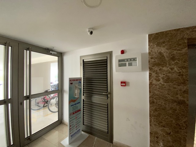 Flat For Sale in Yukarı Girne, Kyrenia