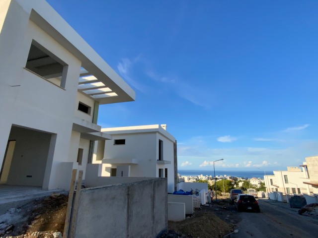 Girne Merkez Satılık Modern ve Lüx 4+1 Villa